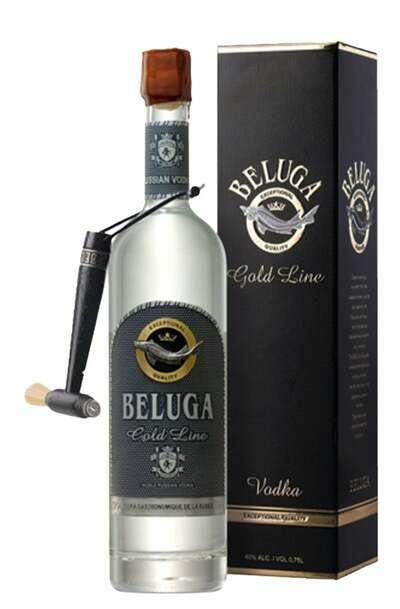 新品　BELUGA　ベルーガ　ウォッカ　ゴールドライン　ケース入り　700ml 新品 BELUGA ベルーガ ウォッカ ゴールドライン ケース入り 700ml