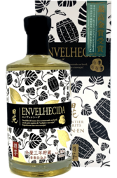 Den-En Envelhecida Shochu 720ml Bottle with Gift Box