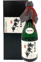 Aoki Gokeiji Junmai Daiginjo 720ml Bottle with Gift Box