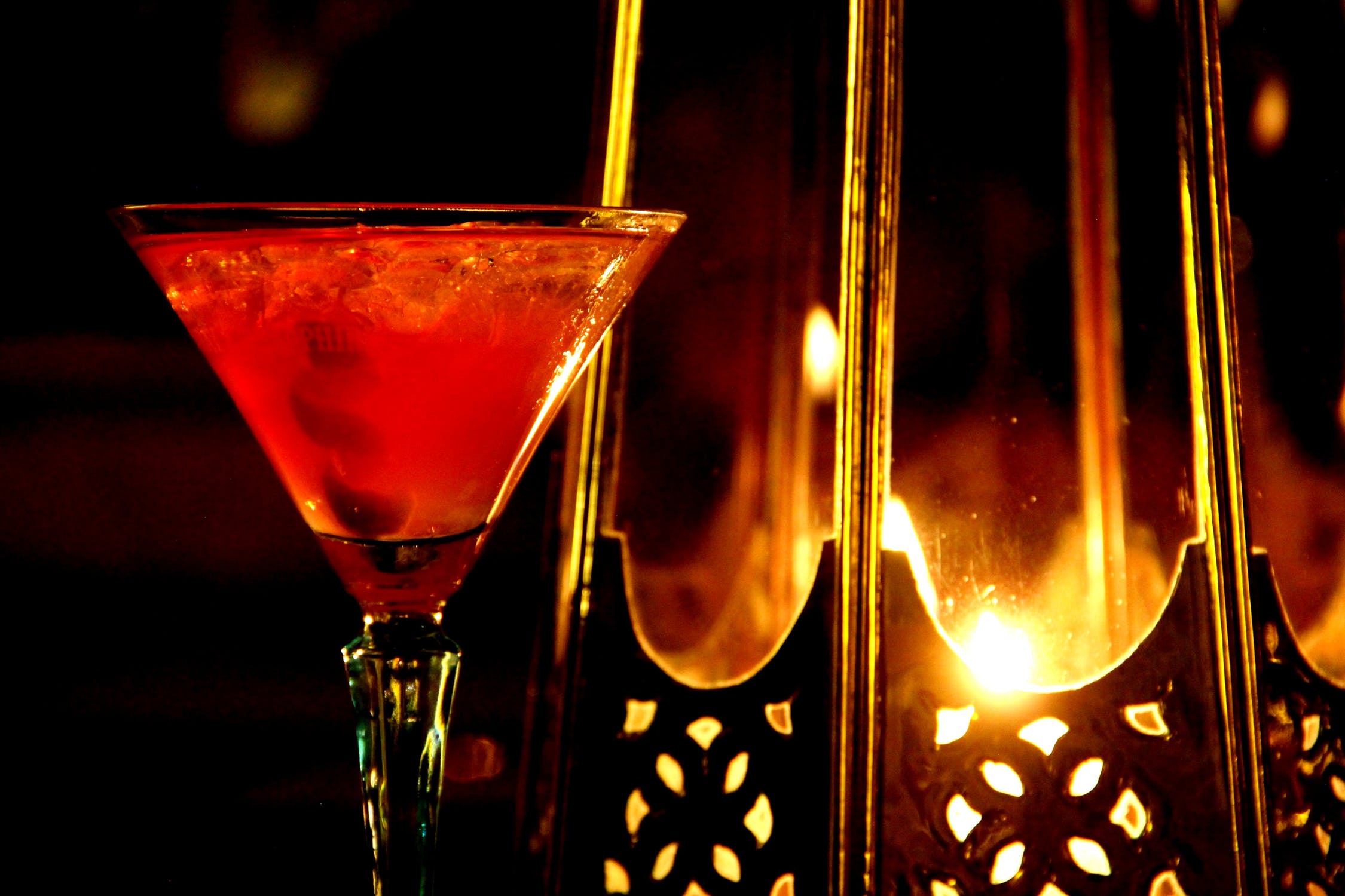 cosmopolitan-in-cocktail-glass